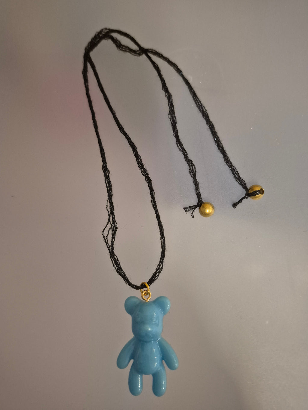 Lutin protecteur et son amulette - moulé en France