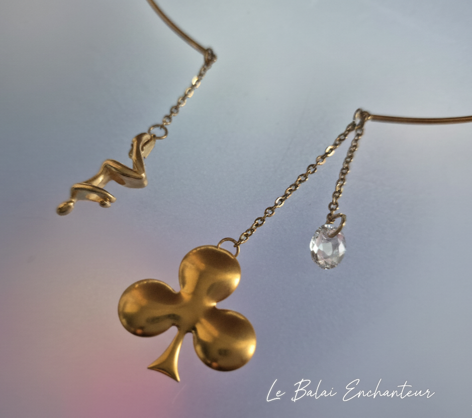 Collier Funambule, trèfle, plaqué or et cristal - pièce unique